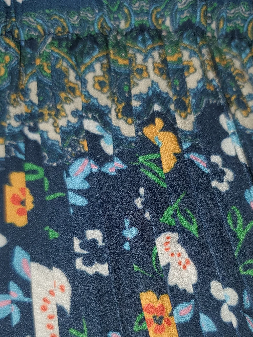 her…bottari floral pleated